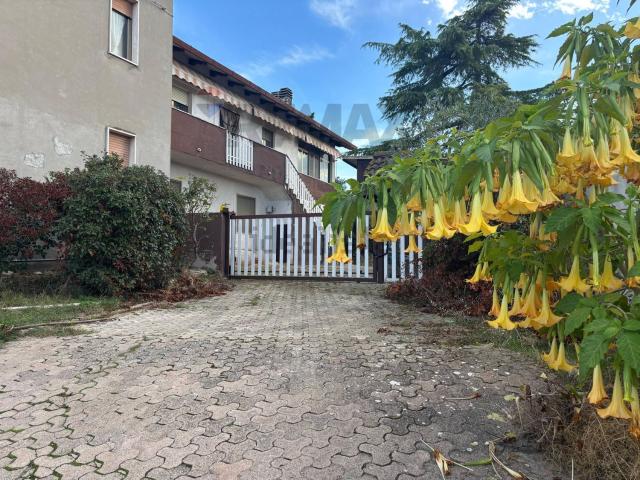 Villetta bifamiliare in vendita di 145 m² in Via Dragonara, 78