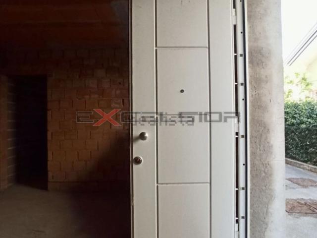 Villetta bifamiliare in vendita di 145 m² in Via Giacomo Matteotti, 222