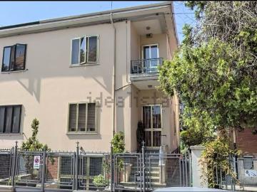 Villetta bifamiliare in vendita di 145 m² in Via Giuseppe Agnelli