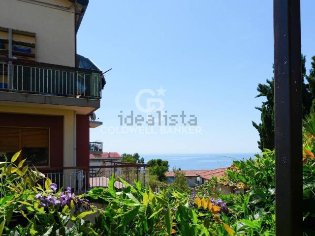 Villetta bifamiliare in vendita di 145 m² in Via Litteri, 214