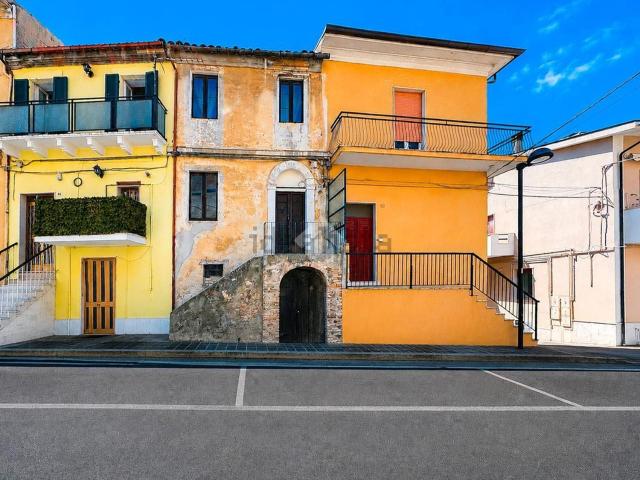 Villetta bifamiliare in vendita di 145 m² in Via Nicola Marcone, 71