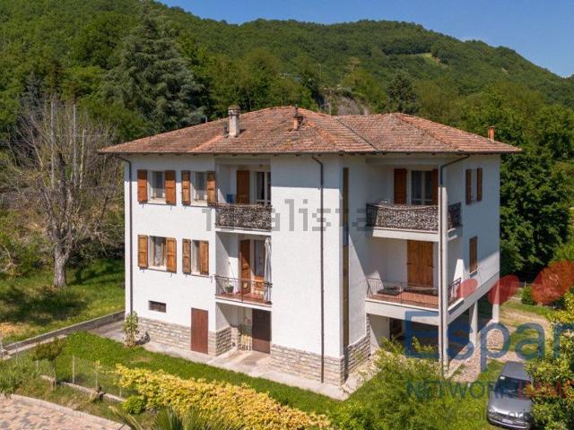 Villetta bifamiliare in vendita di 145 m² in Via Pioppe Berleta, 5