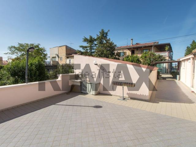 Villetta bifamiliare in vendita di 145 m² in Via Ripoli, 11