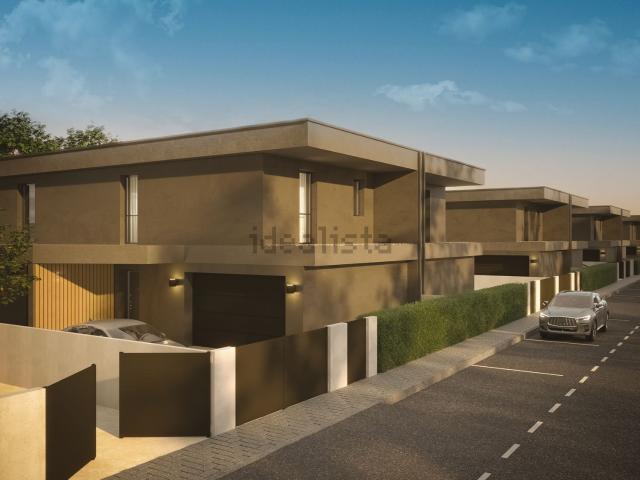 Villetta bifamiliare in vendita di 145 m² in Via Rometta all&apos Olmo, 3