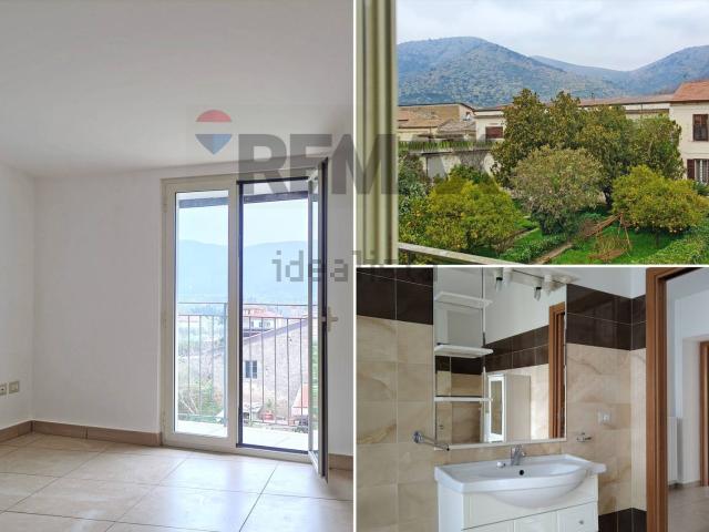 Villetta bifamiliare in vendita di 146 m² in Via Vittorio Veneto, 47