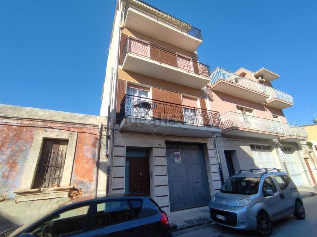 Villetta bifamiliare in vendita di 146 m² in Via Giovanni Mancini, 32