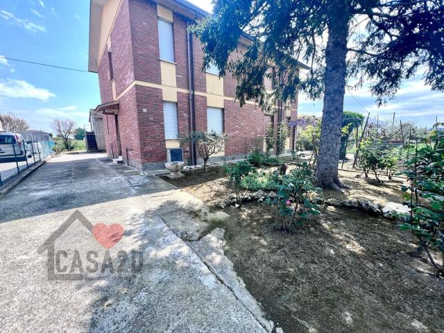 Villetta bifamiliare in vendita di 146 m² in Via Santa Croce, 3178