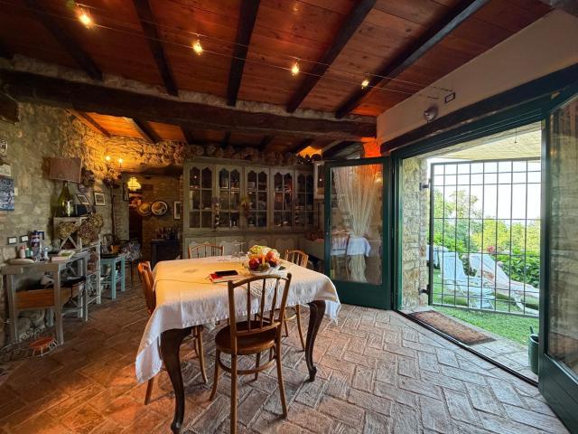 Villetta bifamiliare in vendita di 146 m²