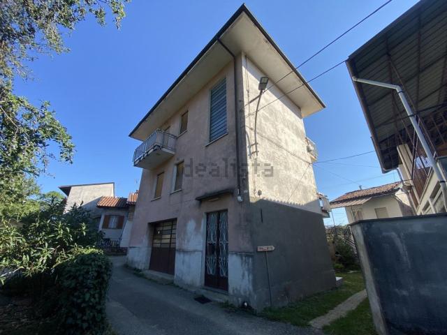 Villetta bifamiliare in vendita di 148 m² in Frazione Foresta, 14