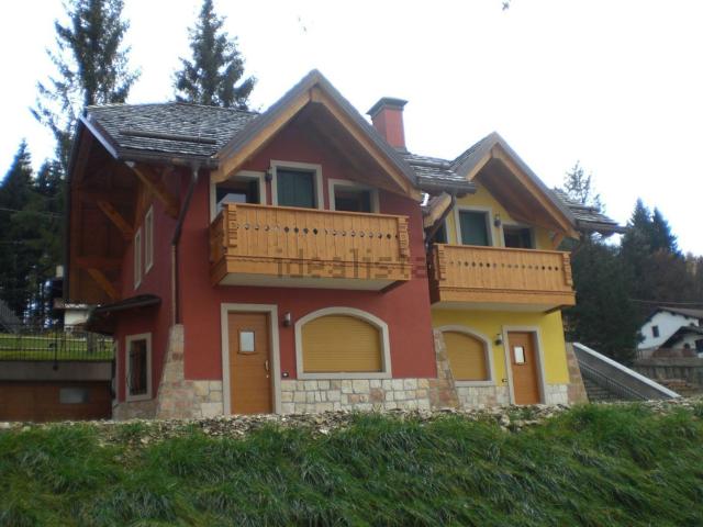 Villetta bifamiliare in vendita di 149 m² in Via sculazzon