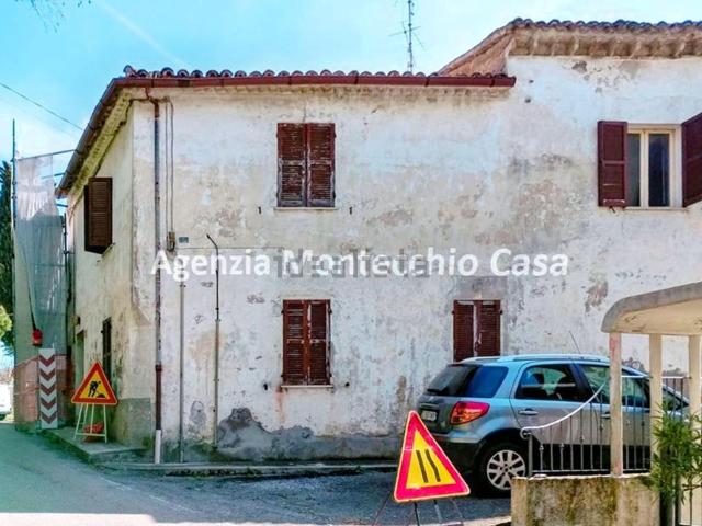 Villetta bifamiliare in vendita di 153 m² in Strada di Casale