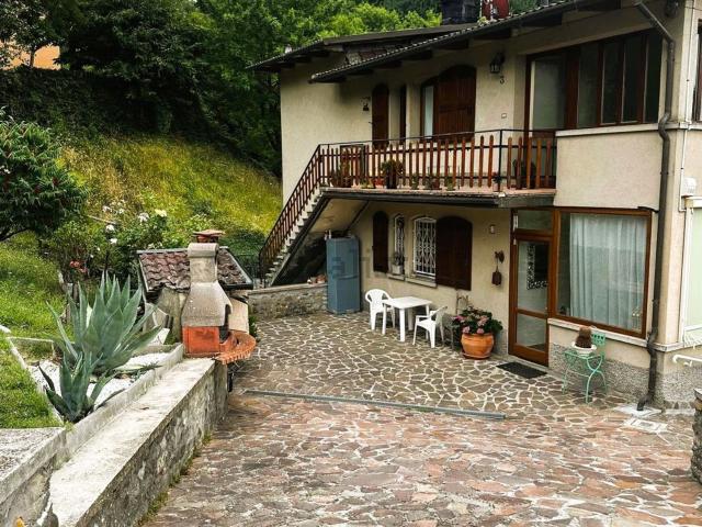 Villetta bifamiliare in vendita di 153 m² in Via Vasellara Alta, 3