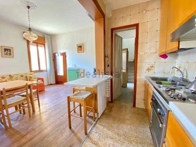 Villetta bifamiliare in vendita di 153 m² in Via Bassa Iº