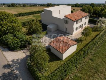 Villetta bifamiliare in vendita di 153 m²