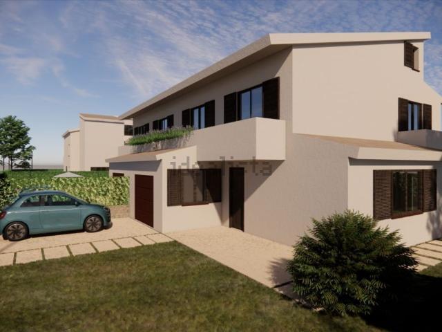 Villetta bifamiliare in vendita di 150 m² in Contrada carrozzieri