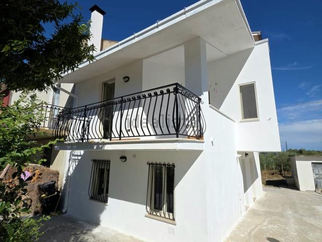Villetta bifamiliare in vendita di 150 m² in Contrada Costa di Chieti