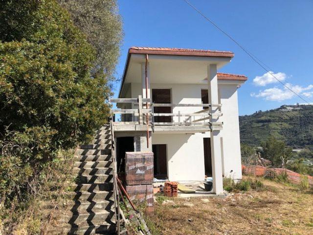 Villetta bifamiliare in vendita di 150 m² in Corso repubblica
