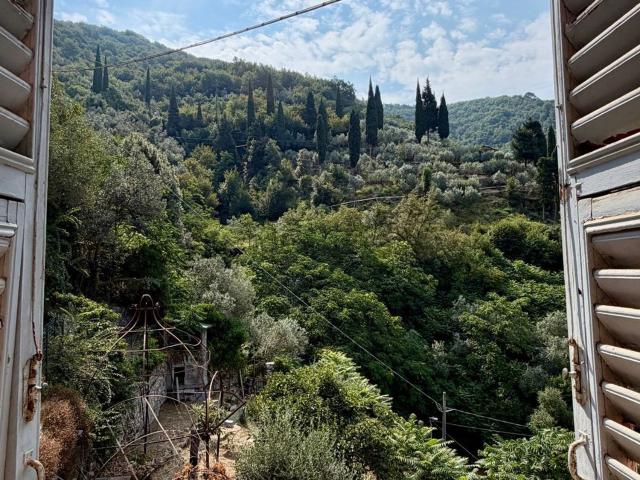 Villetta bifamiliare in vendita di 150 m² in Frazione San Bartolomeo, 38