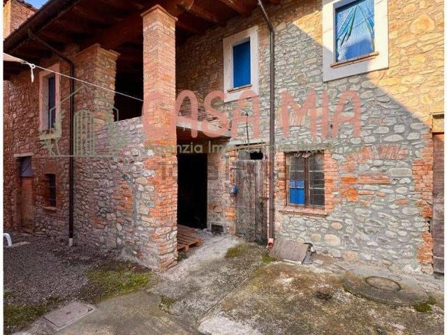 Villetta bifamiliare in vendita di 150 m² in Località Case Buschi
