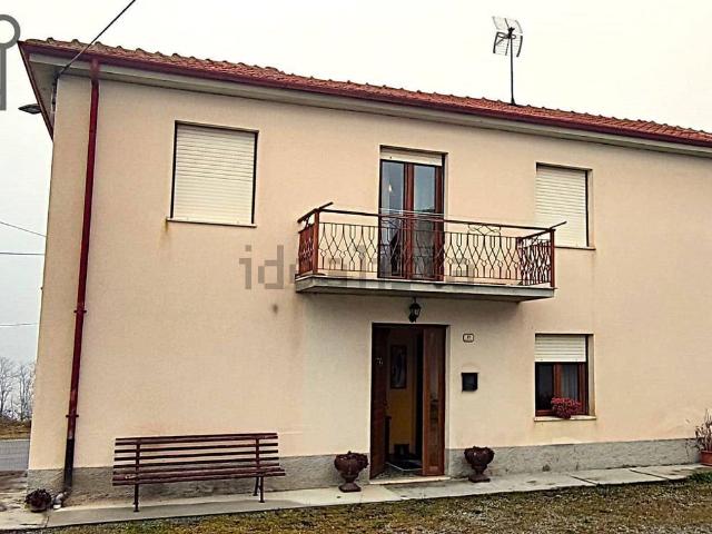 Villetta bifamiliare in vendita di 150 m² in Strada Provinciale 212, 10