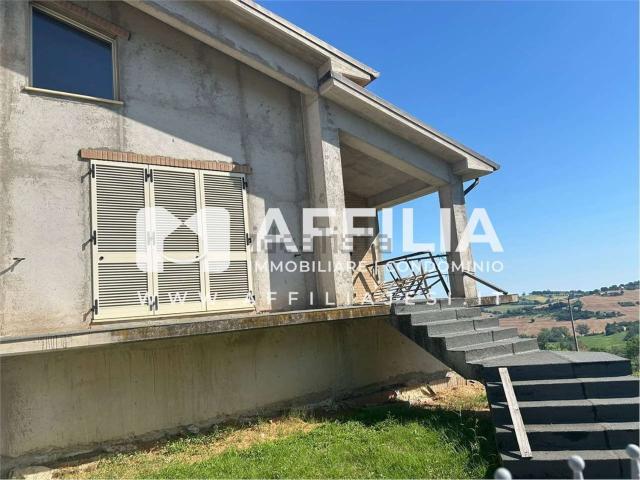 Villetta bifamiliare in vendita di 150 m² in Strada Provinciale di Morro