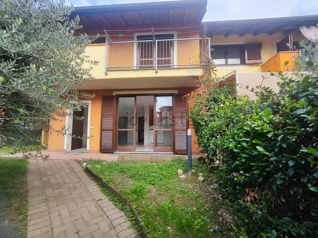 Villetta bifamiliare in vendita di 150 m² in Vicolo Siai, 28