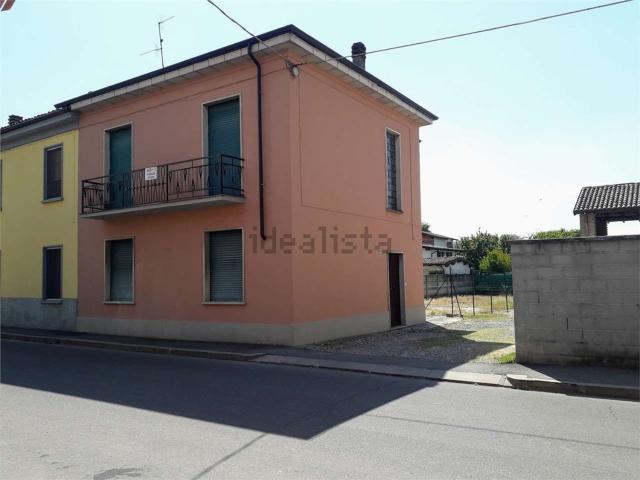 Villetta bifamiliare in vendita di 150 m² in Via Umberto I, 171