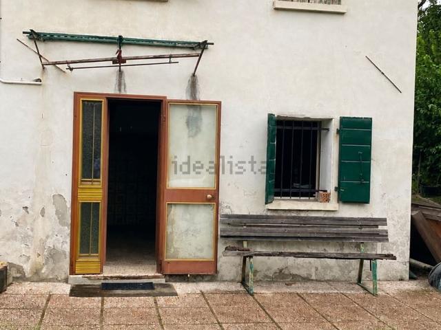 Villetta bifamiliare in vendita di 150 m² in Via Vallarega