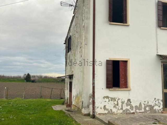 Villetta bifamiliare in vendita di 150 m² in Via Acquanera