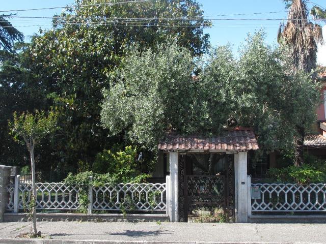 Villetta bifamiliare in vendita di 150 m² in Via Antonio Smareglia