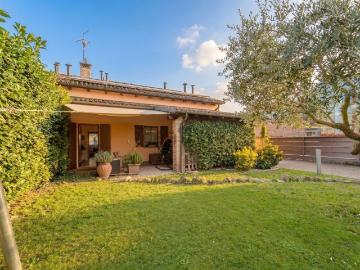 Villetta bifamiliare in vendita di 150 m² in Via Augusto Franzoj, 6