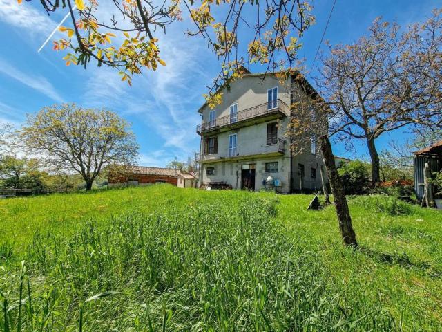 Villetta bifamiliare in vendita di 150 m² in Via Ca&apos ivano