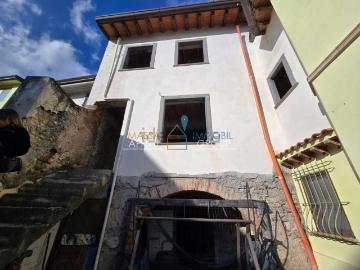 Villetta bifamiliare in vendita di 150 m² in Via Castagnola di Sopra, 36