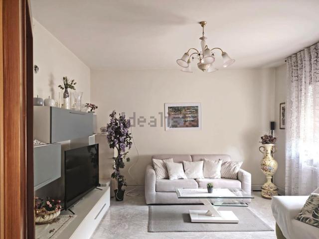 Villetta bifamiliare in vendita di 150 m² in Via Casette