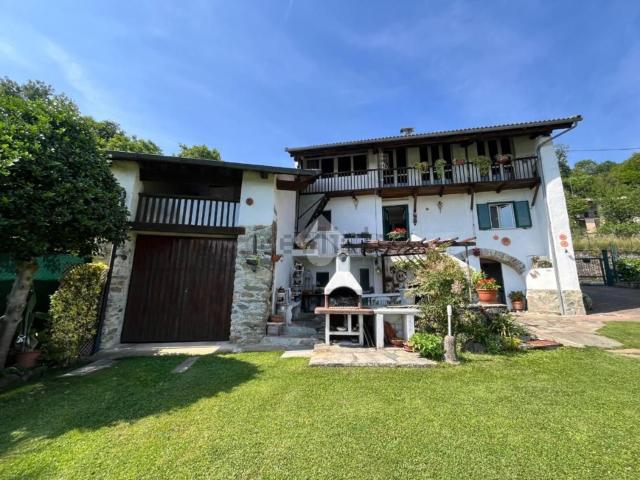 Villetta bifamiliare in vendita di 150 m² in Via Cavalice, 11