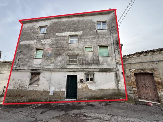 Villetta bifamiliare in vendita di 150 m² in Via Chiesa