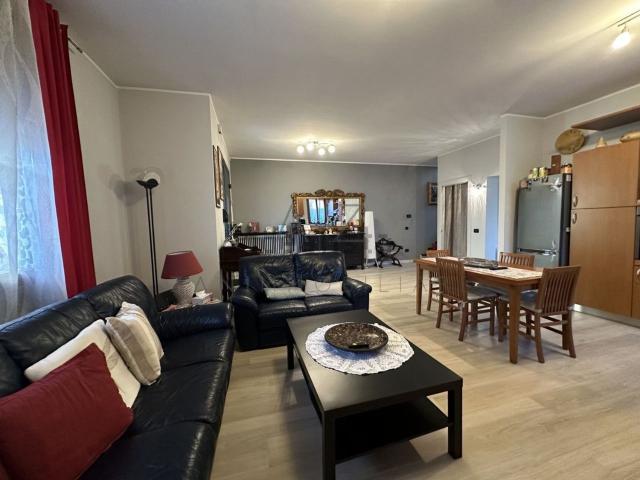 Villetta bifamiliare in vendita di 150 m² in Via dei Carraresi