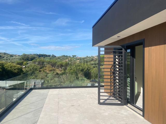 Villetta bifamiliare in vendita di 150 m² in Via della Fonte
