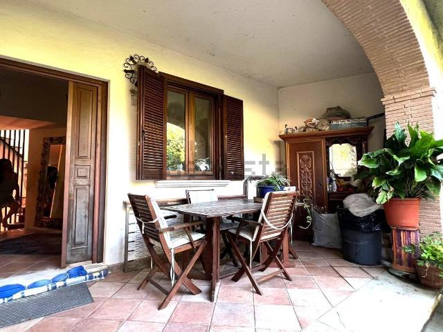 Villetta bifamiliare in vendita di 150 m² in Via delle Magnolie