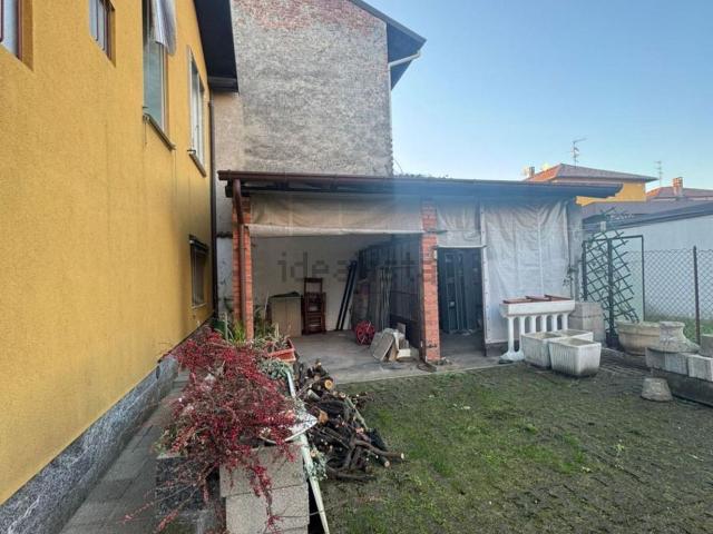 Villetta bifamiliare in vendita di 150 m² in Via Don Giovanni Minzoni, 7