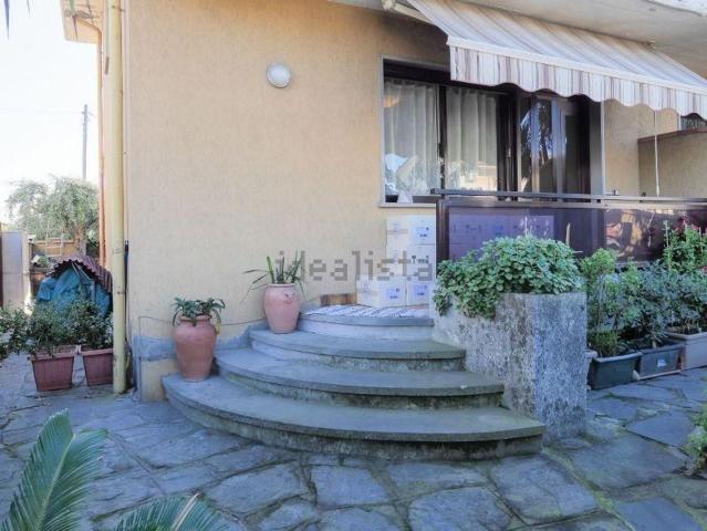 Villetta bifamiliare in vendita di 150 m² in Via Fenice
