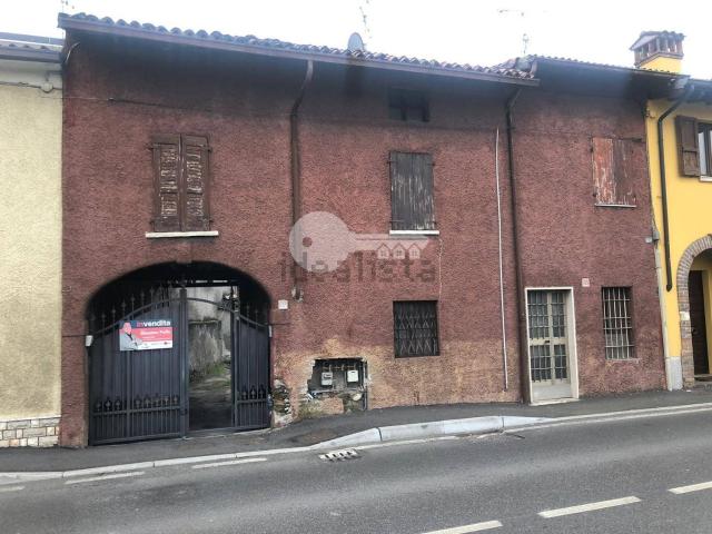 Villetta bifamiliare in vendita di 150 m² in Via G. Garibaldi, 87