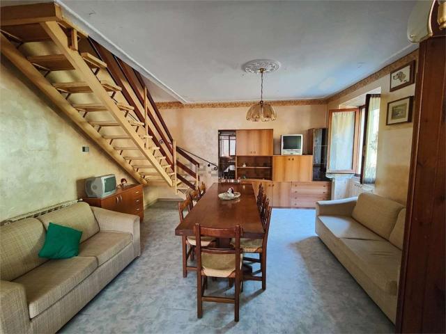 Villetta bifamiliare in vendita di 150 m² in Via Ghitella