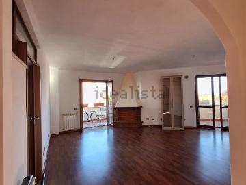 Villetta bifamiliare in vendita di 150 m² in Via Gian Lorenzo Bernini, 26