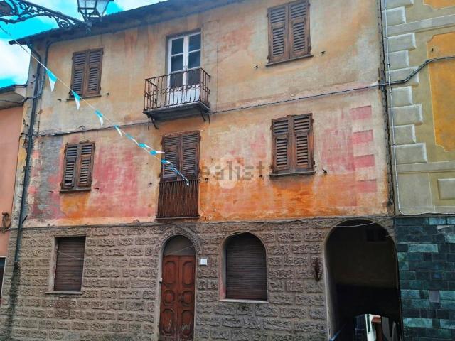 Villetta bifamiliare in vendita di 150 m² in Via Gustavo Ragnoli, 11