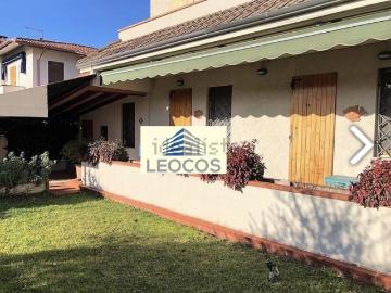 Villetta bifamiliare in vendita di 150 m² in Via I Maggio