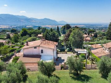Villetta bifamiliare in vendita di 150 m² in Via Leonardo Da Vinci