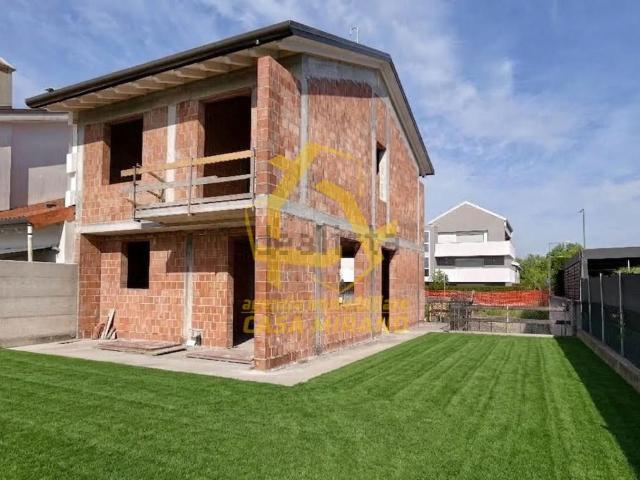 Villetta bifamiliare in vendita di 150 m² in Via Macello