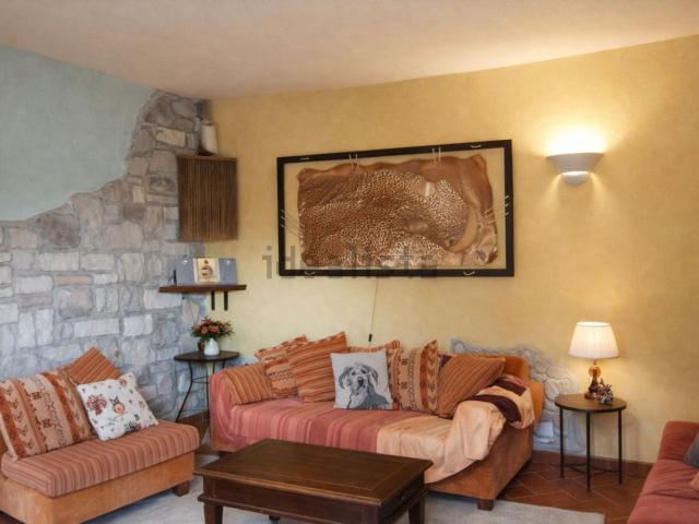 Villetta bifamiliare in vendita di 150 m² in Via Martiri della Libertà