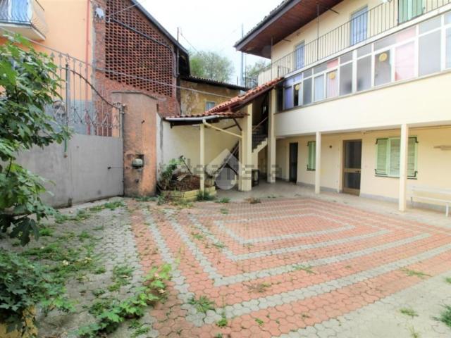 Villetta bifamiliare in vendita di 150 m² in Via Montebuono, 8